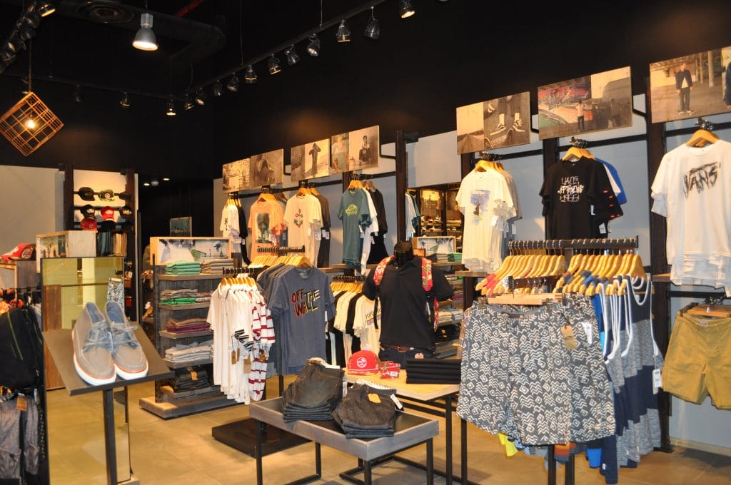 vans store avenues mall